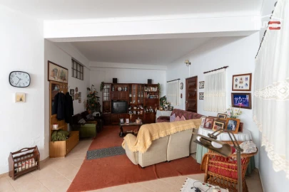Apartamento T4 para Venda em Nossa Senhora das Misericordias
