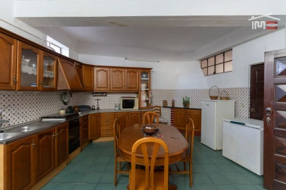 Apartamento T4 para Venda em Nossa Senhora das Misericordias