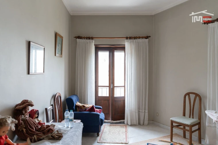Apartamento T4 para Venda em Nossa Senhora das Misericordias Foto 6