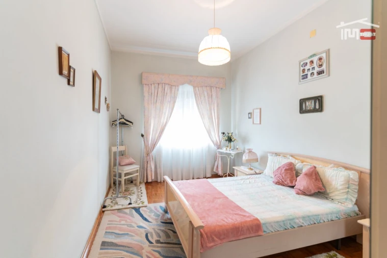 Apartamento T4 para Venda em Nossa Senhora das Misericordias Foto 3