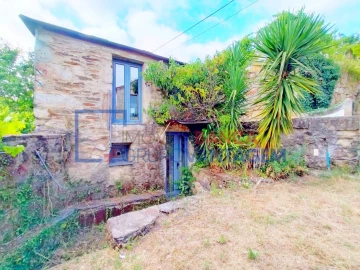 Moradia T3 para Venda em Alvarenga