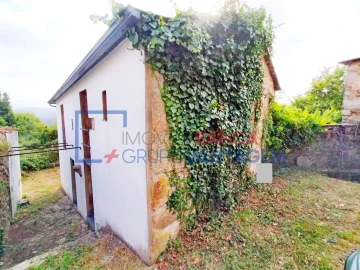 Moradia T3 para Venda em Alvarenga