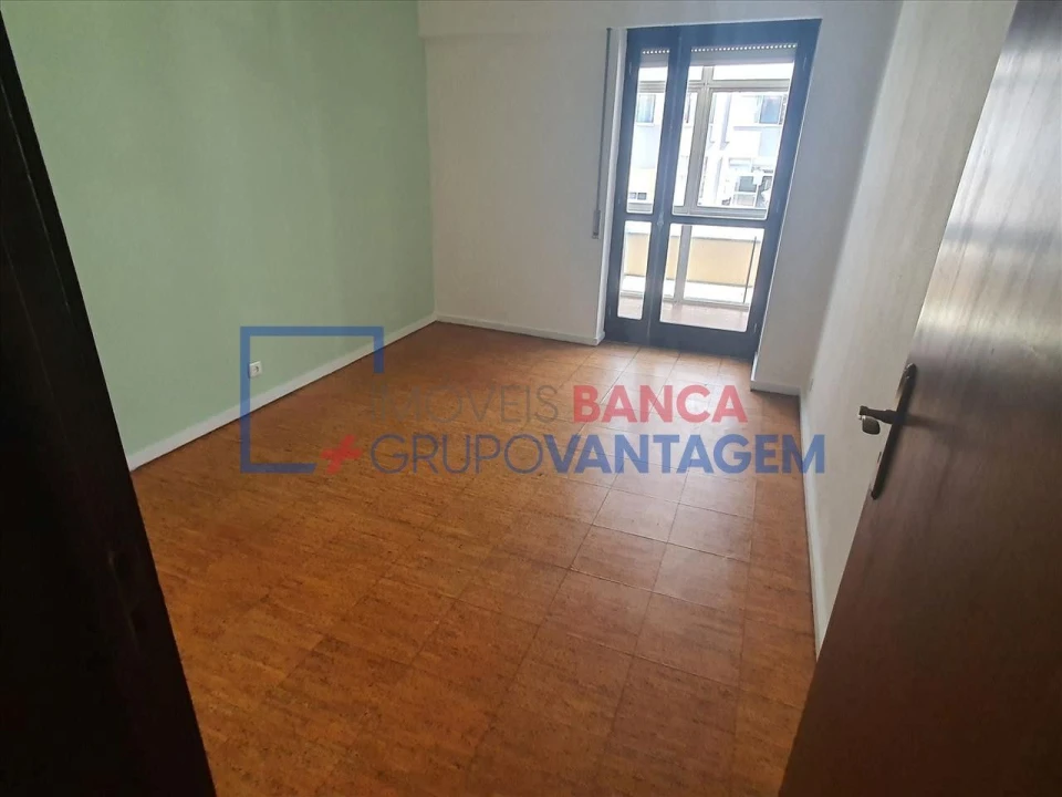 Apartamento T2 para Venda em Santa Marinha e São Pedro da Afurada Foto 17