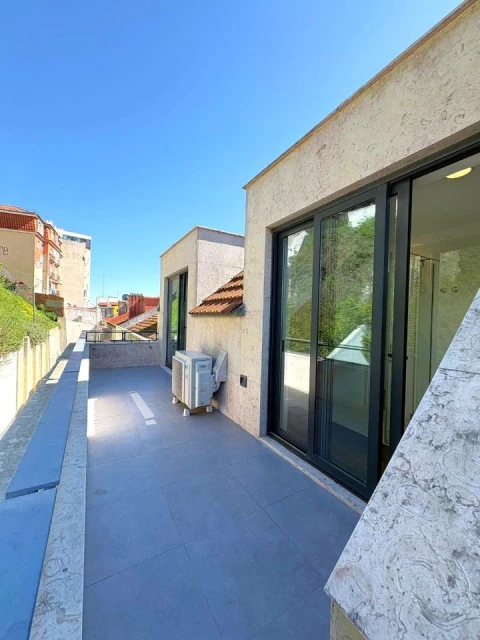 Apartamento T1 para Arrendamento em São Vicente