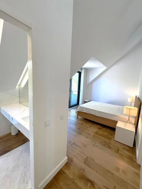 Apartamento T1 para Arrendamento em São Vicente