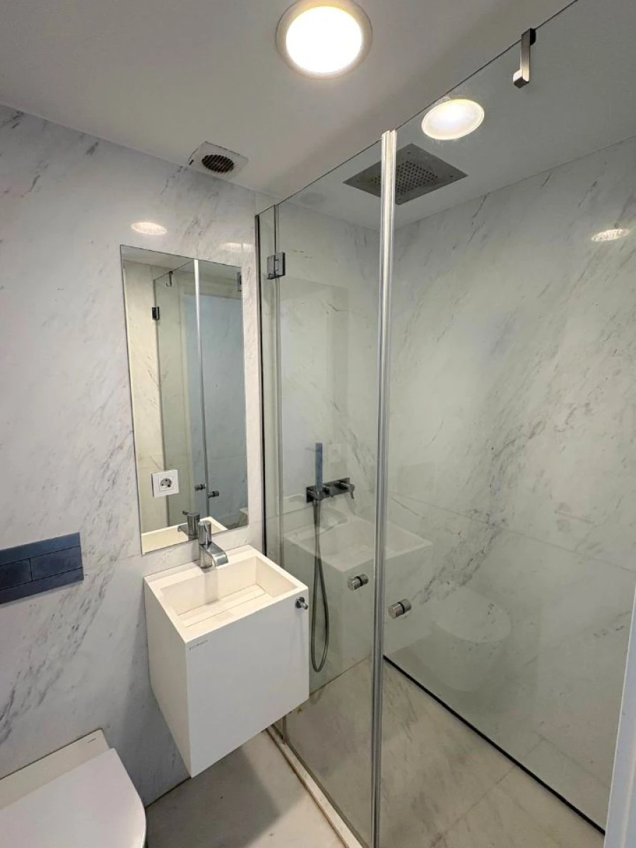 Apartamento T1 para Arrendamento em São Vicente Foto 9