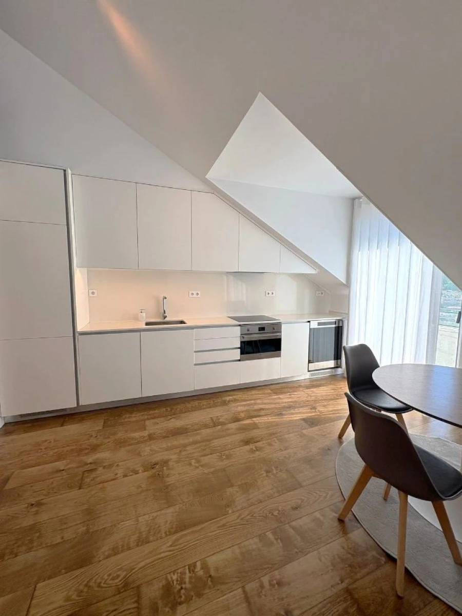 Apartamento T1 para Arrendamento em São Vicente Foto 13