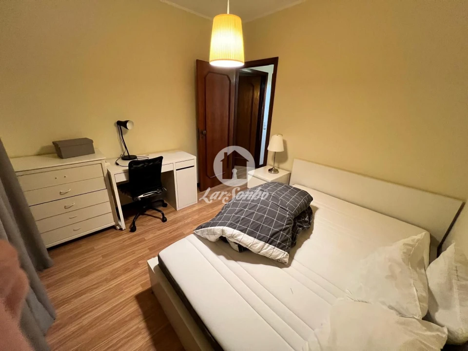 Apartamento T2 para Arrendamento em Paranhos Foto 9