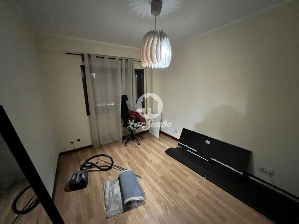 Apartamento T2 para Arrendamento em Paranhos Foto 8
