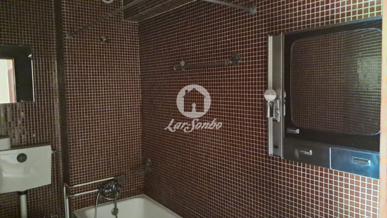 Apartamento T2 para Arrendamento em Paranhos Foto 15