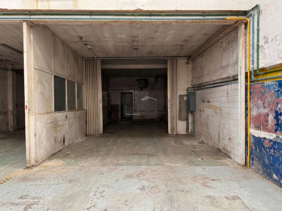 Armazém para Venda em Santa Marinha e São Pedro da Afurada Foto 4