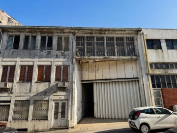 Armazém para Venda em Santa Marinha e São Pedro da Afurada