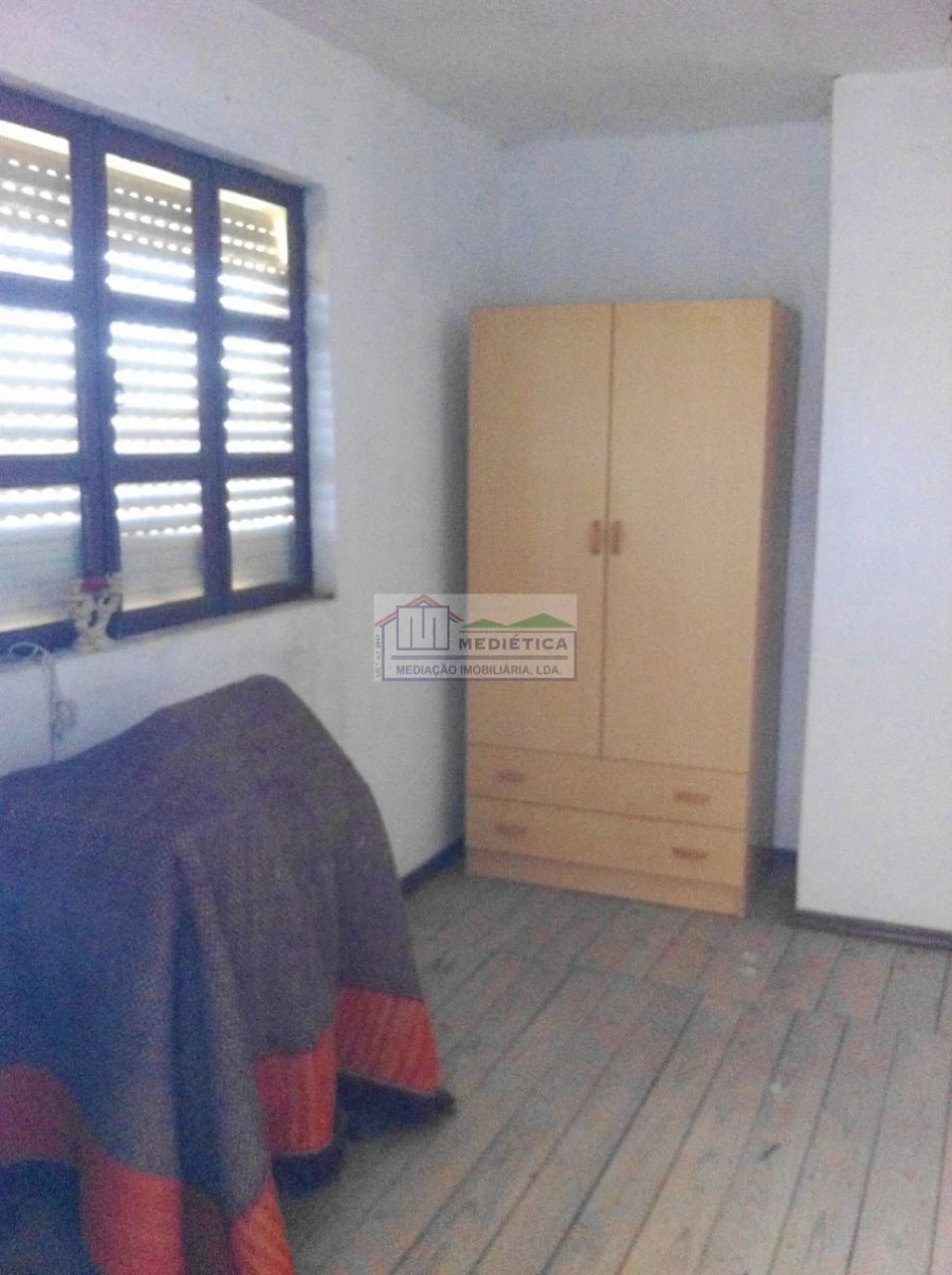 Moradia T3 para Venda em Cerejais Foto 9