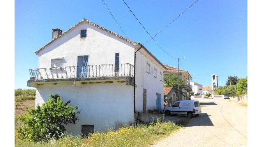 Moradia T3 para Venda em Cerejais