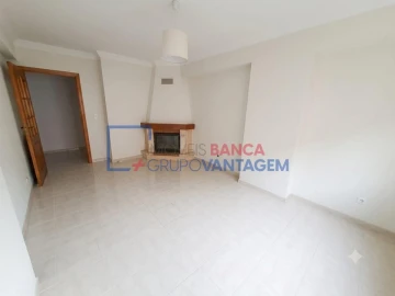 Apartamento T2 para Venda em Cacém e São Marcos