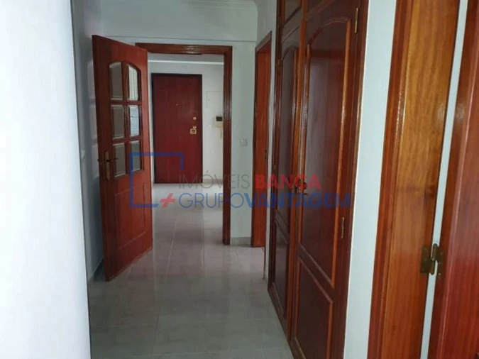 Apartamento T2 para Venda em Cacém e São Marcos Foto 4