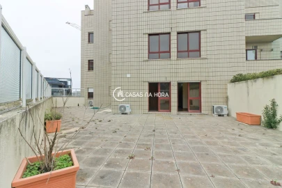 Apartamento T4 para Arrendamento em Ramalde
