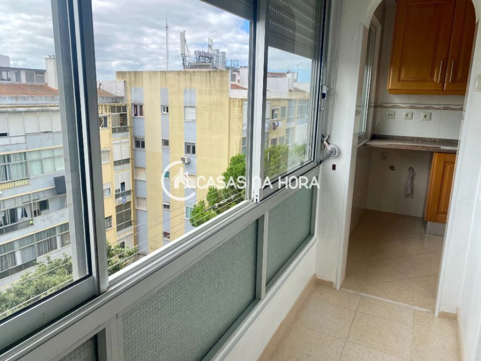 Apartamento T3 para Venda em Almada, Cova da Piedade, Pragal e Cacilhas Foto 12
