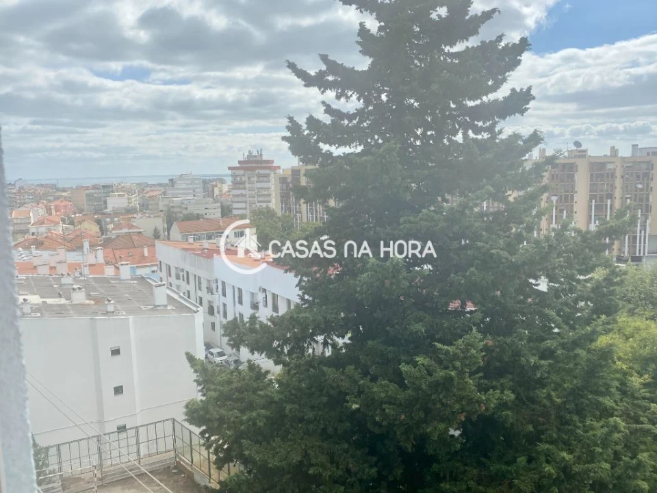Apartamento T3 para Venda em Almada, Cova da Piedade, Pragal e Cacilhas Foto 21