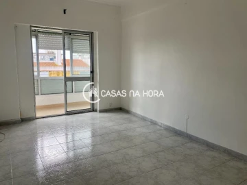 Apartamento T3 para Venda em Almada, Cova da Piedade, Pragal e Cacilhas