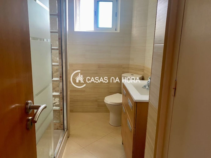 Apartamento T3 para Venda em Almada, Cova da Piedade, Pragal e Cacilhas Foto 14