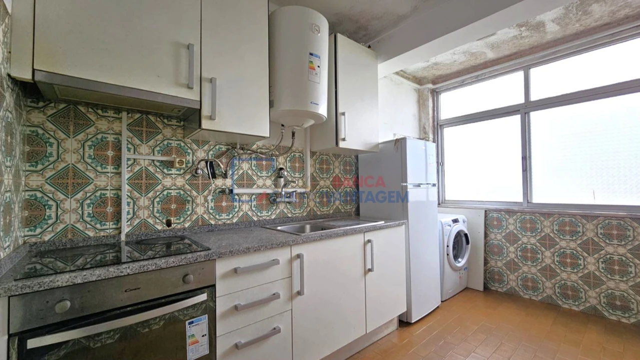 Apartamento T3 para Venda em Agualva e Mira-Sintra Foto 8