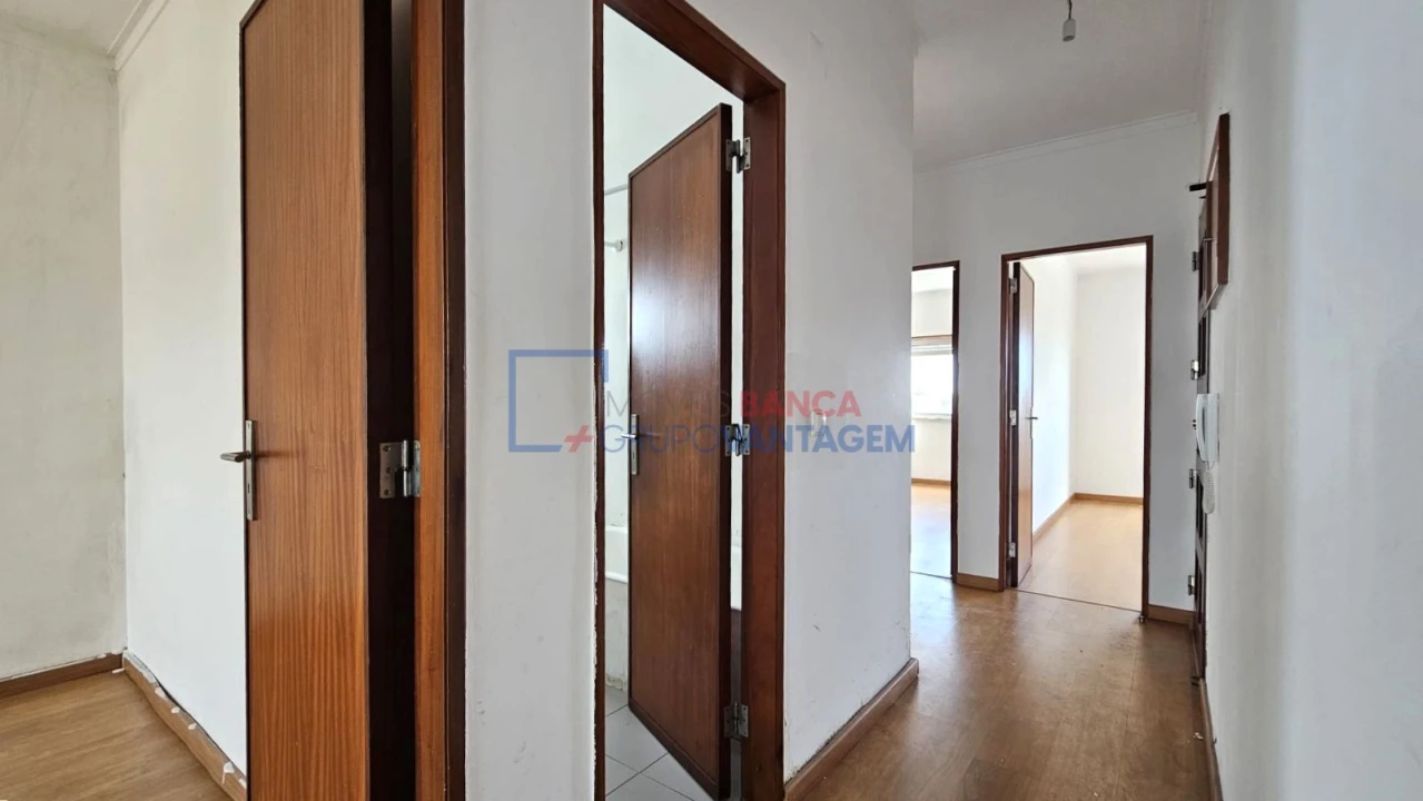 Apartamento T3 para Venda em Agualva e Mira-Sintra Foto 10