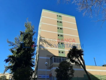 Apartamento T3 para Venda em Agualva e Mira-Sintra