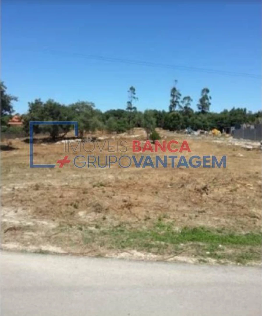 Terreno Comércio / Armazém para Venda em Turquel Foto 10