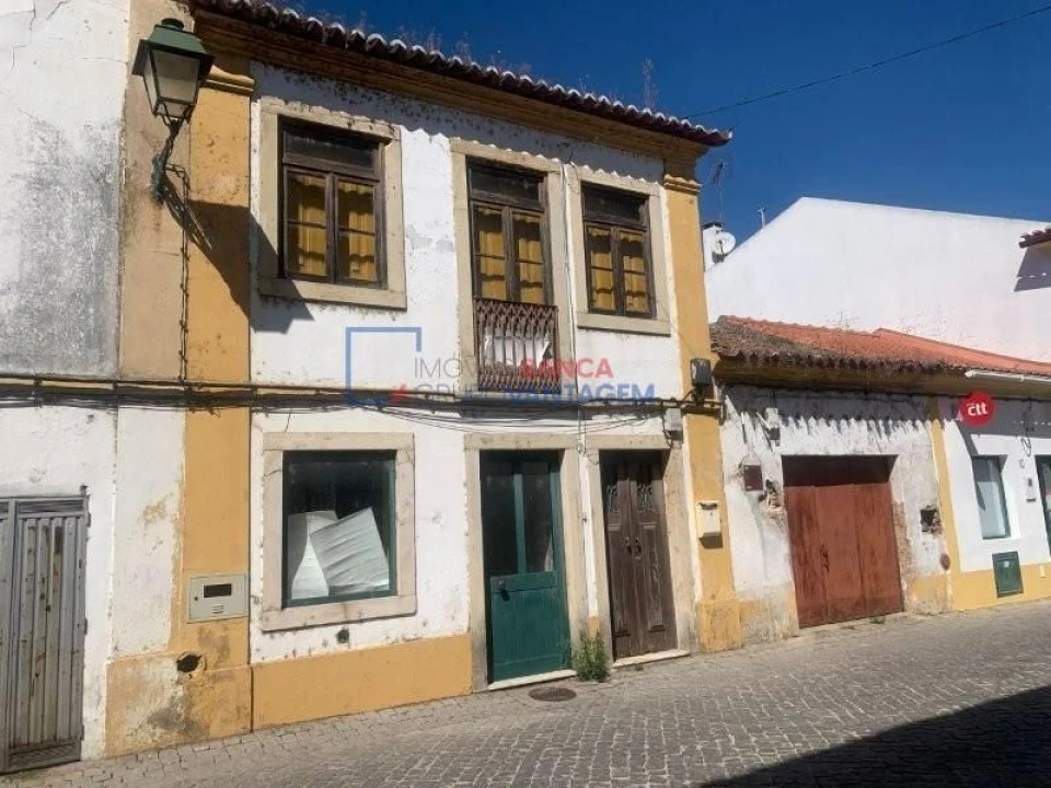 Apartamento T3 para Venda em Abrantes (São Vicente e São João) e Alferrarede Foto 1