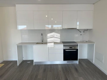 Apartamento T3 para Venda em Funchal (Se)