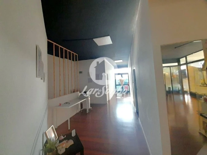 Loja para Arrendamento em Barcelos, V.Boa, V.Frescainha Foto 3