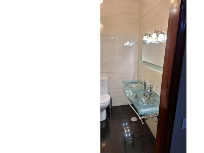 Apartamento T4 para Arrendamento em Mafamude e Vilar do Paraíso Foto 11