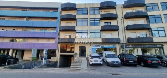 Escritório para Venda em Vila Verde e Barbudo