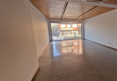 Escritório para Venda em Vila Verde e Barbudo