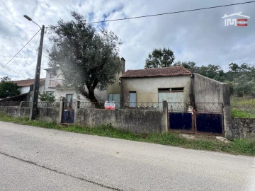 Moradia T3 para Venda em Maçãs de D. Maria