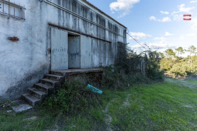Armazém para Venda em Pedrogão