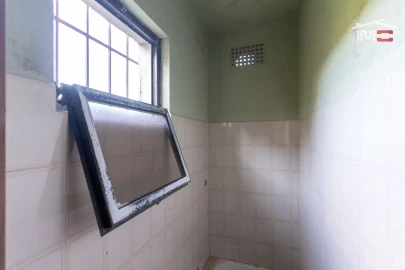 Armazém para Venda em Pedrogão