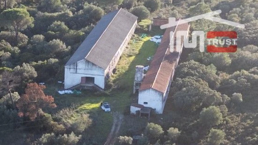 Armazém para Venda em Pedrogão