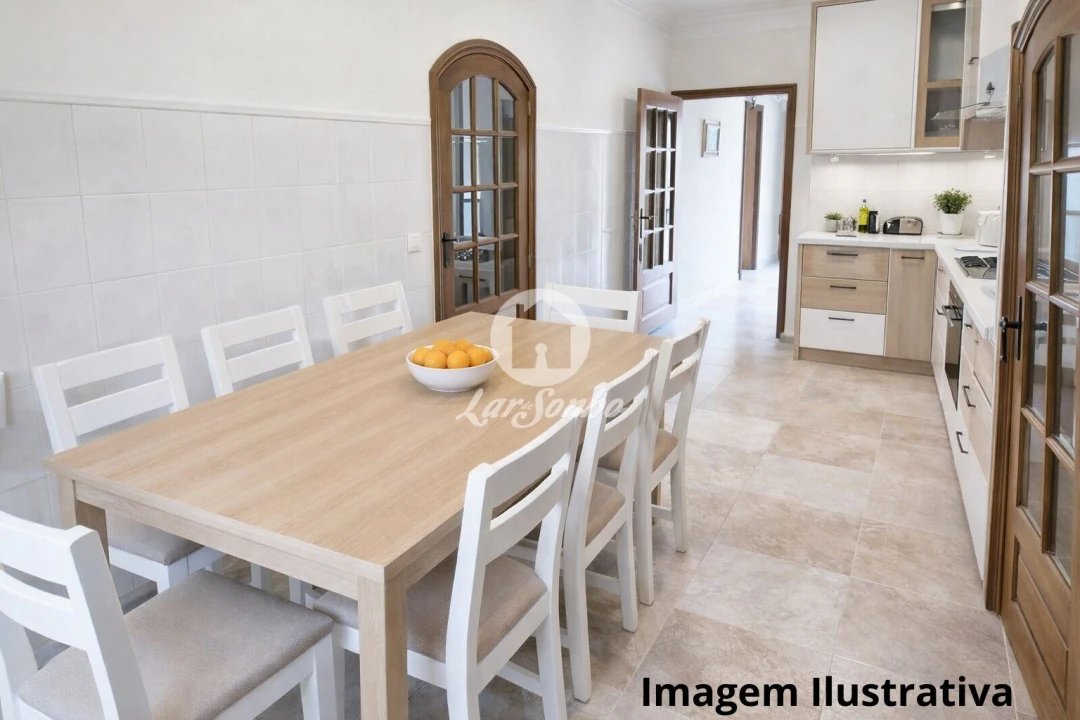 Moradia T4 para Venda em Estela Foto 2