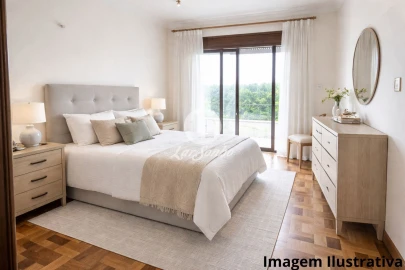 Moradia T4 para Venda em Estela