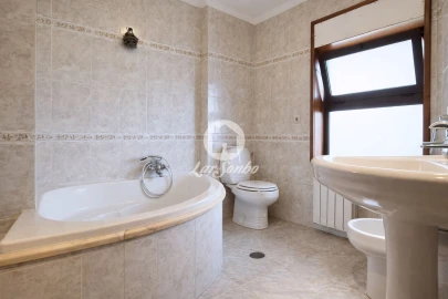 Moradia T4 para Venda em Estela