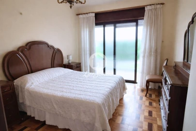 Moradia T4 para Venda em Estela