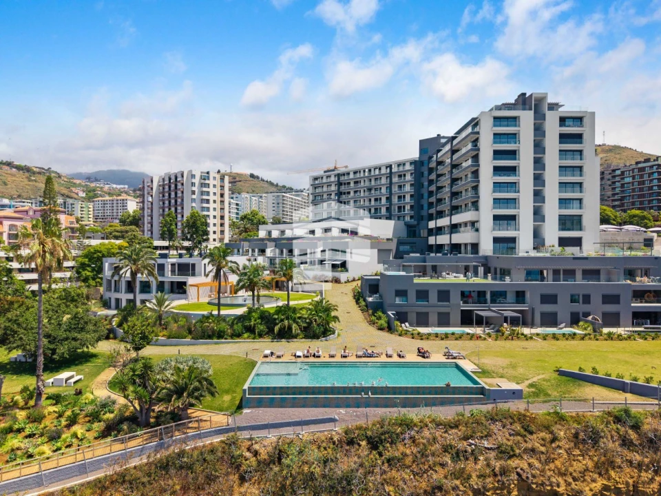 Apartamento T2 para Venda em São Martinho Foto 2