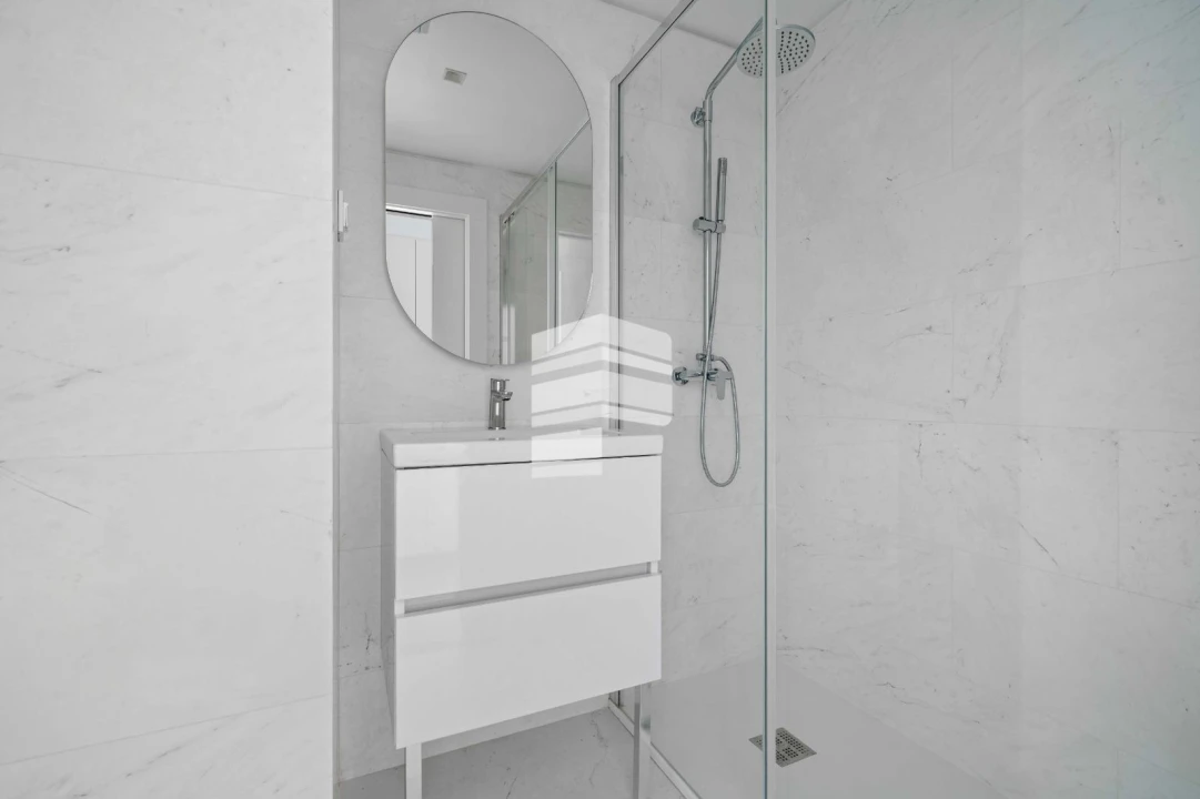 Apartamento T2 para Venda em São Martinho Foto 26
