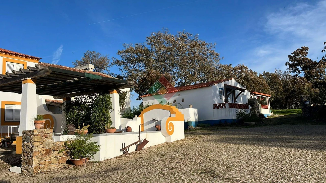 Quinta T7 para Venda em São Salvador da Aramenha Foto 2