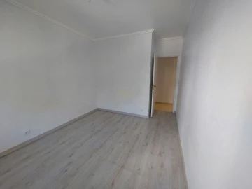 Apartamento T2 para Arrendamento em Cascais e Estoril