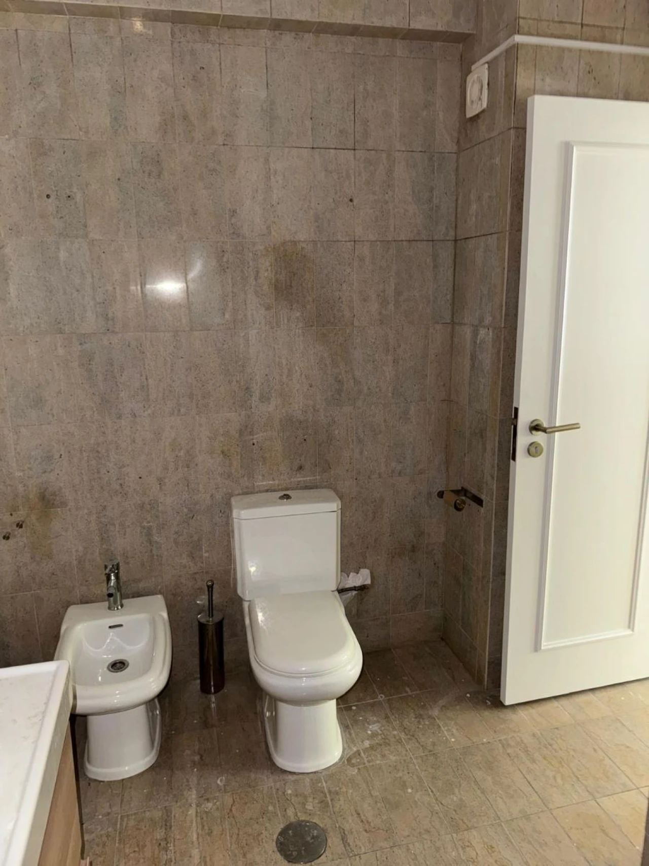 Apartamento T3 para Arrendamento em Aldoar, Foz do Douro e Nevogilde Foto 13