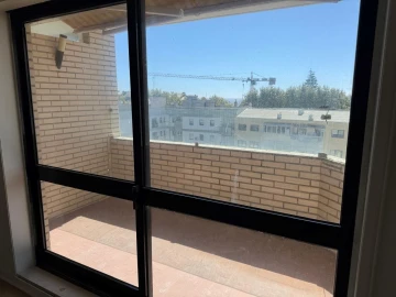 Apartamento T3 para Arrendamento em Aldoar, Foz do Douro e Nevogilde