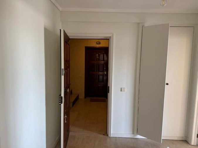 Apartamento T3 para Arrendamento em Aldoar, Foz do Douro e Nevogilde Foto 17